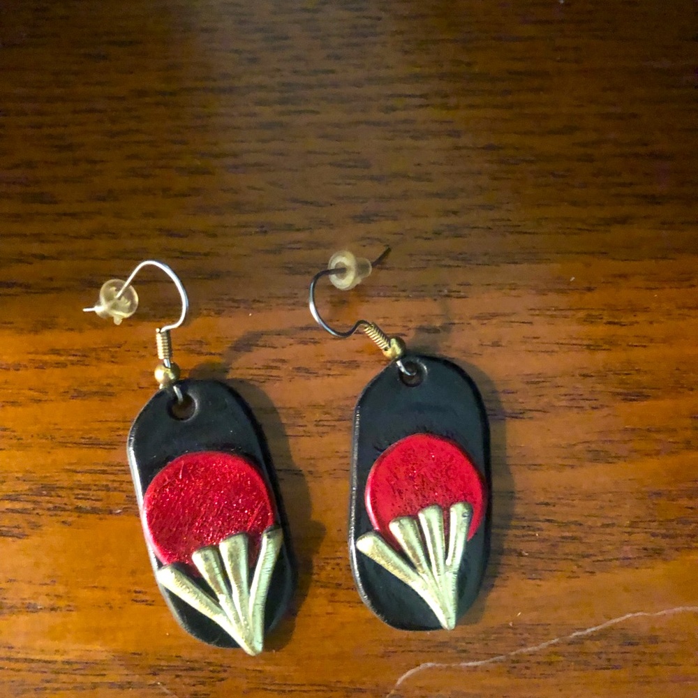 Women’s handcrafted earrings